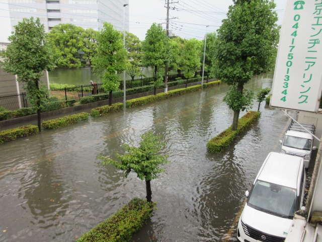昨日の大雨にて